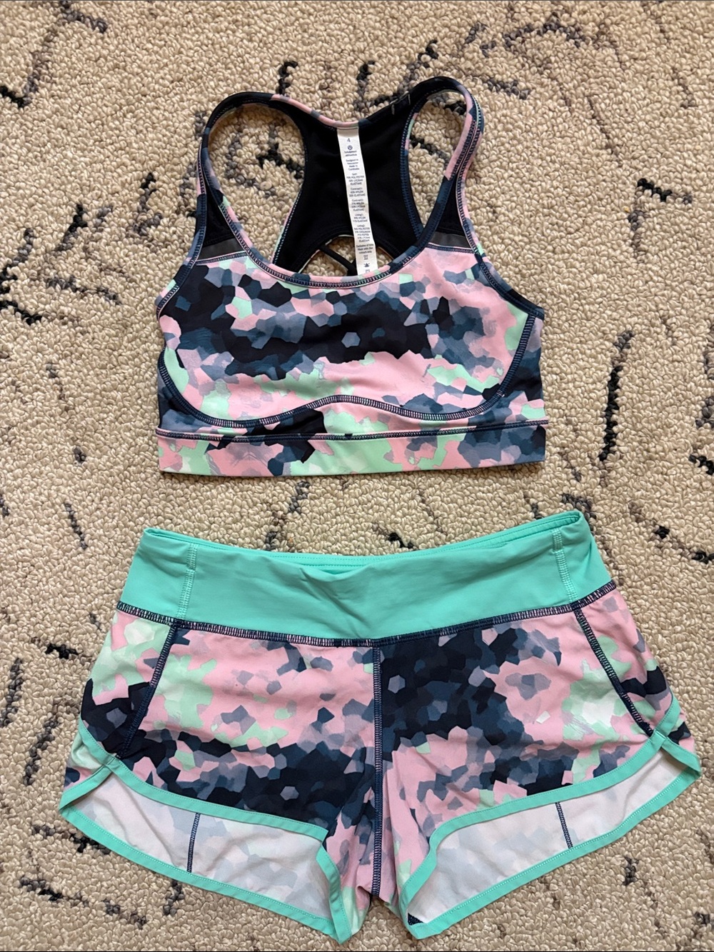 Lululemon set sz 4 EUC